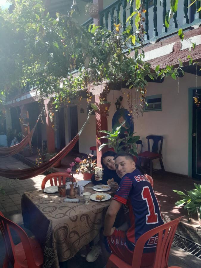 Alegria Hostel บียาเดเลย์บา ภายนอก รูปภาพ